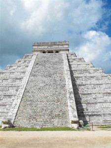 El Castillo is a magnificent tribute to the mathematical and astronomical skills of the Maya. The accuracy of the celestial measurements combined with their rich religious beliefs to produce this outstanding temple full of intrigue, mystery and sheer wonder.