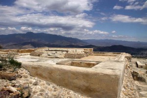 Casa del Oriente, the East House has both residential and service quarters.